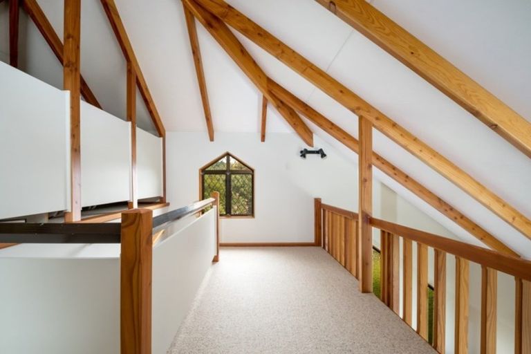 Photo of property in 18 Moana View Road, Waikawa, Picton, 7220