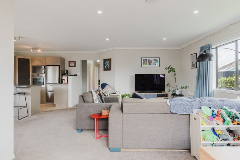 Photo of property in 30 Charles Cross Street, Longburn, Palmerston North, 4412