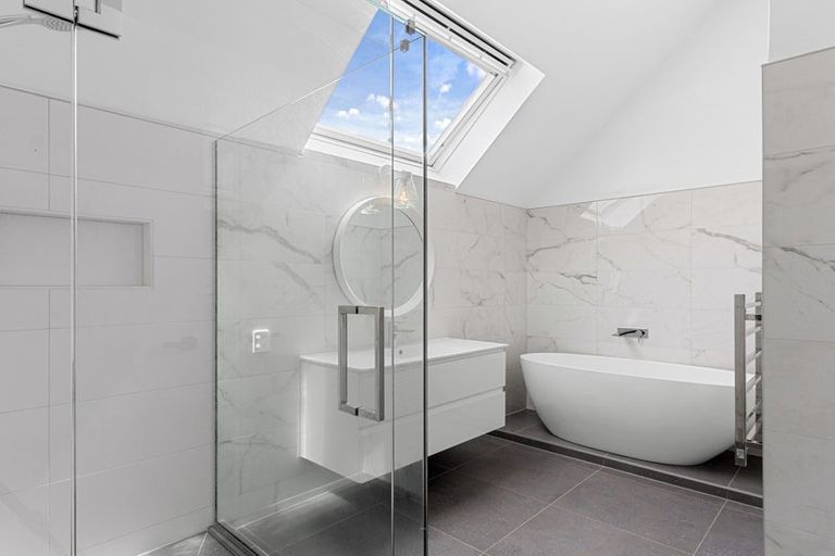 Photo of property in 2/23 Hamilton Avenue, Ilam, Christchurch, 8041