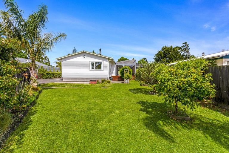 Photo of property in 17 Rheingold Place, Huapai, Kumeu, 0810