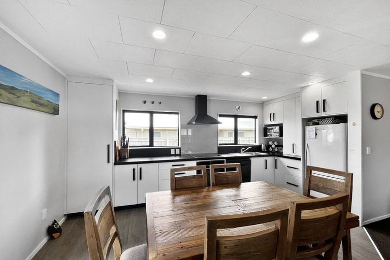 Photo of property in 313a Cambridge Avenue, Ashhurst, 4810