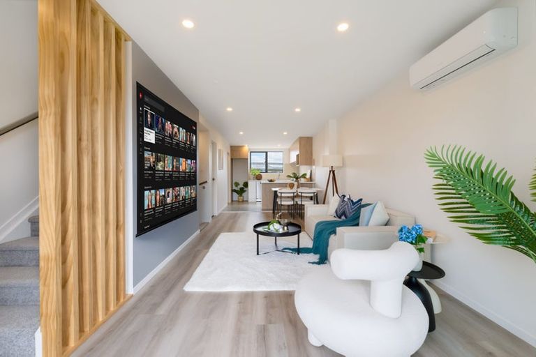 Photo of property in 36 Longburn Road, Henderson, Auckland, 0610