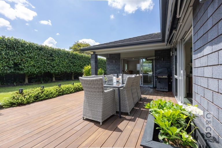 Photo of property in 9 Pohutukawa Parade, Riverhead, 0820