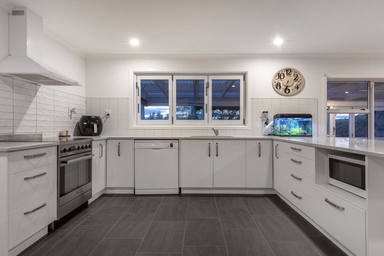 Photo of property in 13 Bowen Street, Levin, 5510