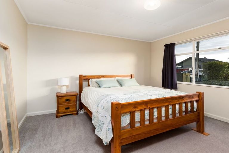 Photo of property in 6 Oxford Street, Waimate, 7924
