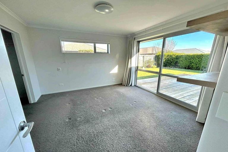 Photo of property in 8 Ellesmere Street, Marshland, Christchurch, 8083