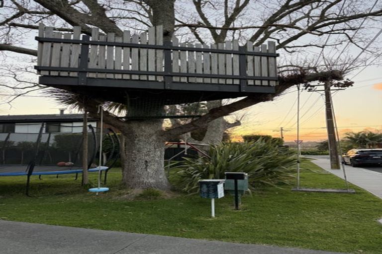 Photo of property in 1/32 Sydney Street, Hauraki, Auckland, 0622