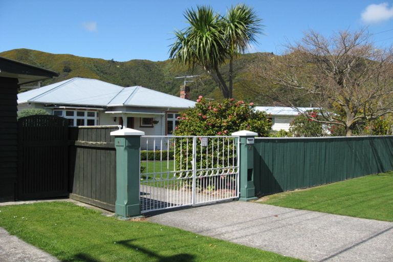 Photo of property in 2 Leithen Street, Waterloo, Lower Hutt, 5011