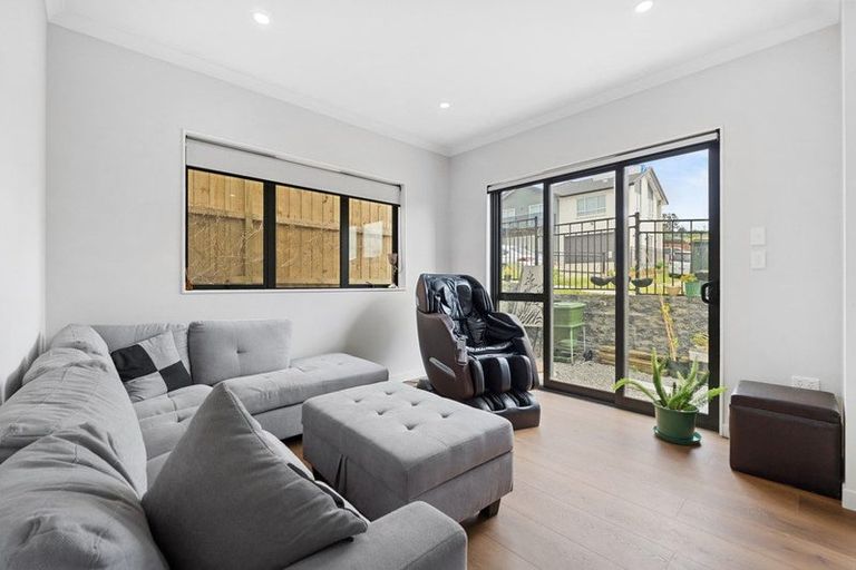 Photo of property in 63 Koromeke Street, Flat Bush, Auckland, 2019
