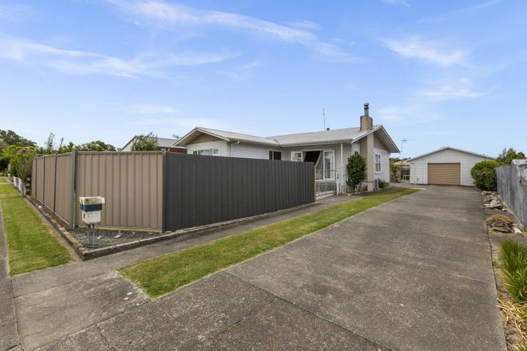 Photo of property in 27 Downing Avenue, Pirimai, Napier, 4112