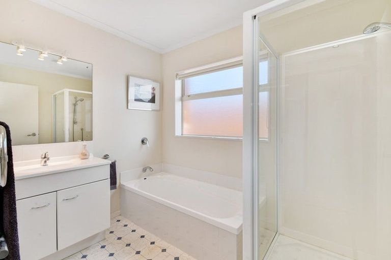 Photo of property in 38 Elan Place, Stanmore Bay, Whangaparaoa, 0932