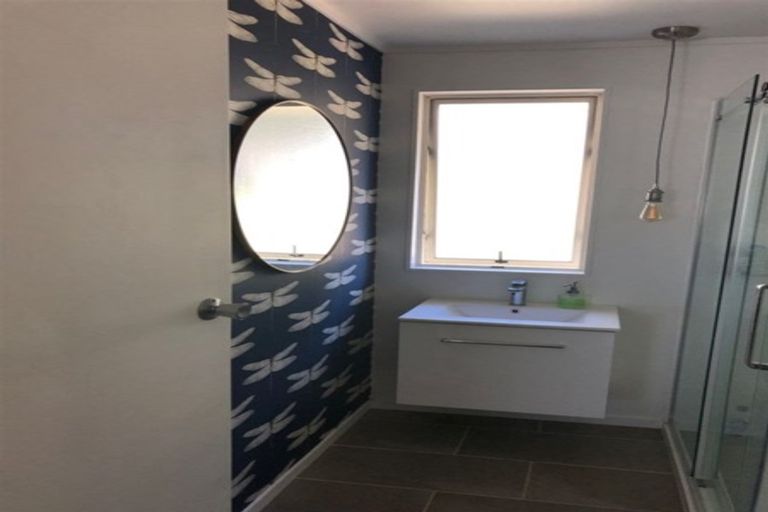 Photo of property in 12a Maywood Crescent, Glen Eden, Auckland, 0602