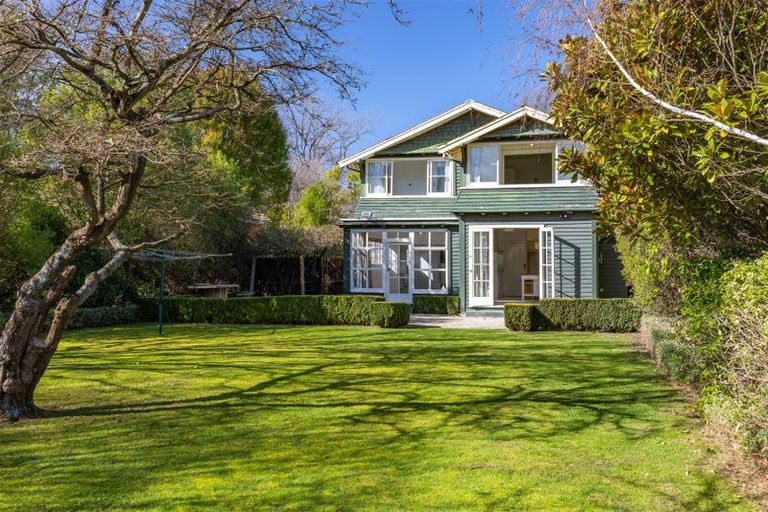 Photo of property in 55 Leinster Road, Merivale, Christchurch, 8014