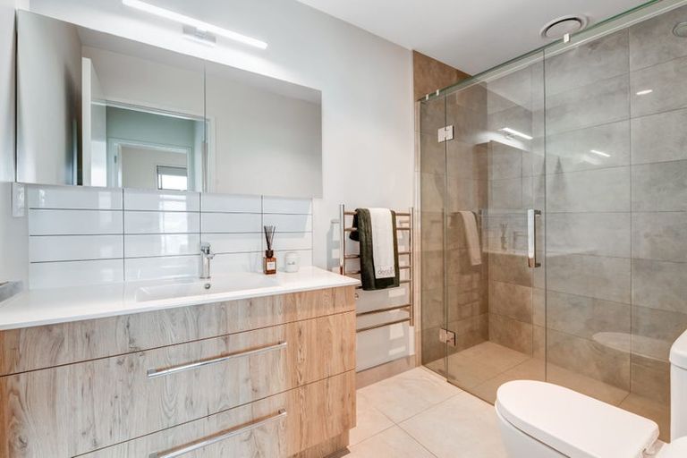 Photo of property in 10/392 Hibiscus Coast Highway, Orewa, 0931