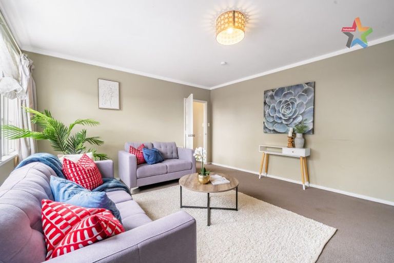 Photo of property in 20 Seddon Street, Naenae, Lower Hutt, 5011