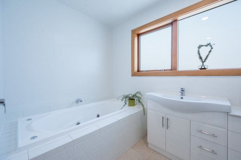 Photo of property in 83 Iwa Street, Mapua, 7005