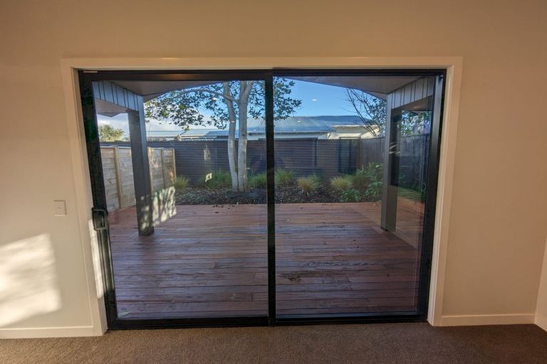 Photo of property in 108a Weraroa Road, Levin, 5510