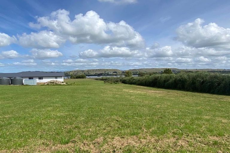 Photo of property in 7 Whare Roto Drive, Waipukurau, 4282