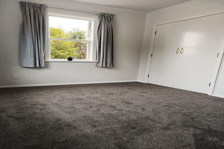 Photo of property in 1/5 Wilmshurst Place, Tawa, Wellington, 5028