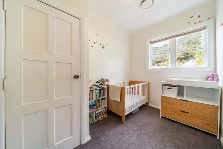 Photo of property in 15 Tyndall Street, Waiwhetu, Lower Hutt, 5010