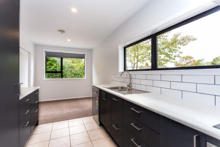 Photo of property in 8c Leeman Place, Redwood, Christchurch, 8051