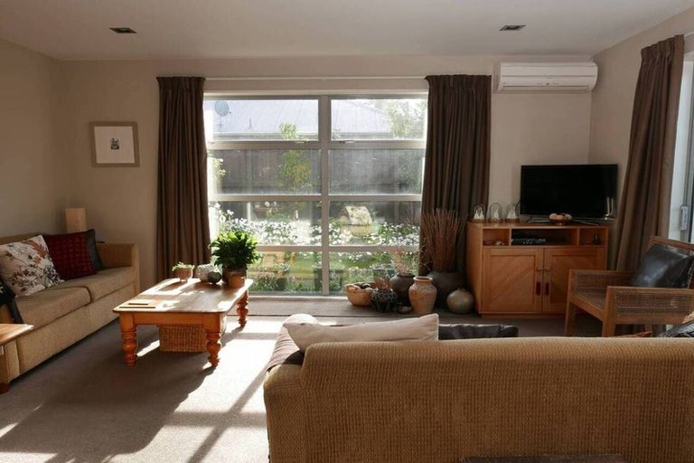 Photo of property in 2/21 Rosewarne Street, Spreydon, Christchurch, 8024