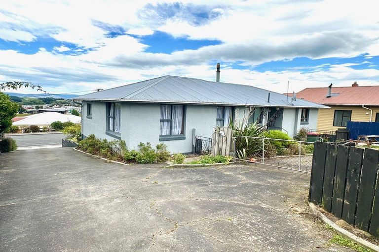 Photo of property in 13 Lowestoft Street, Balclutha, 9230