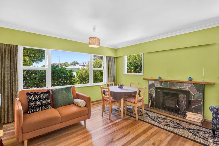 Photo of property in 30 Anthony Grove, Paraparaumu Beach, Paraparaumu, 5032