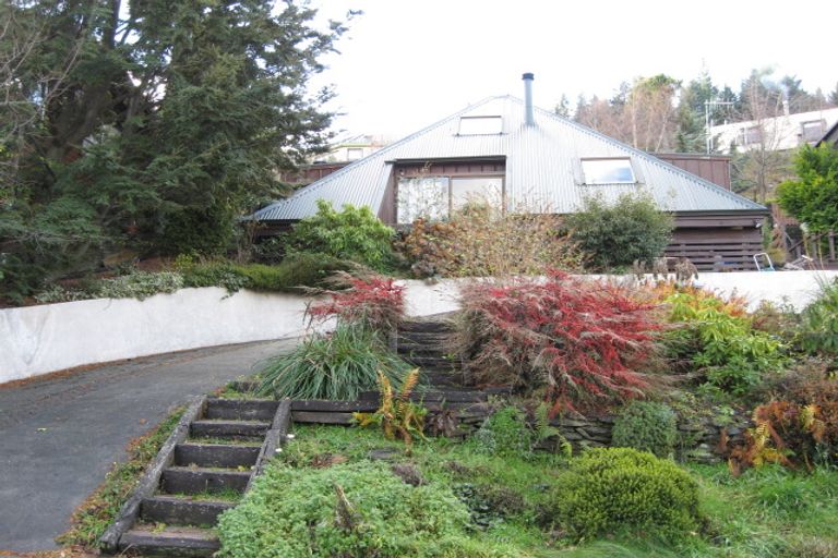 Photo of property in 22 Earnslaw Terrace, Queenstown, 9300