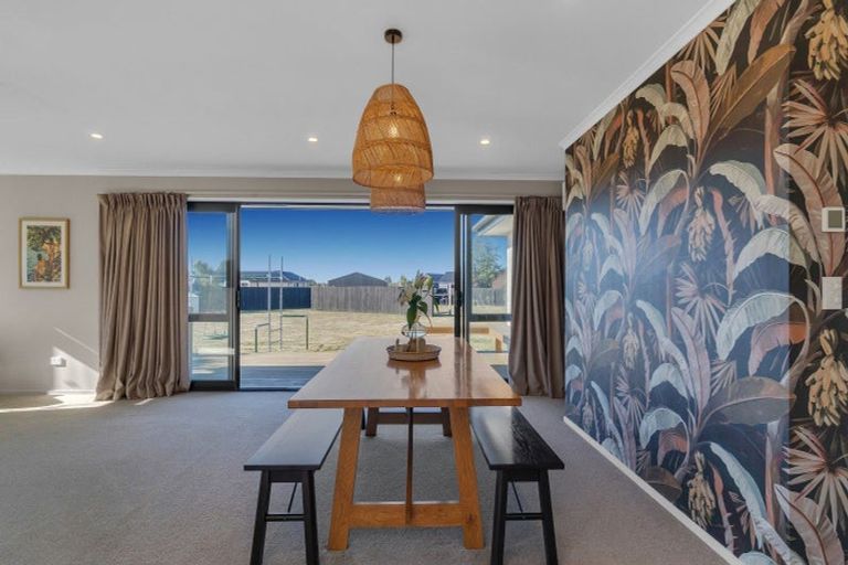 Photo of property in 14 Braeburn Crescent, Swannanoa, Kaiapoi, 7692