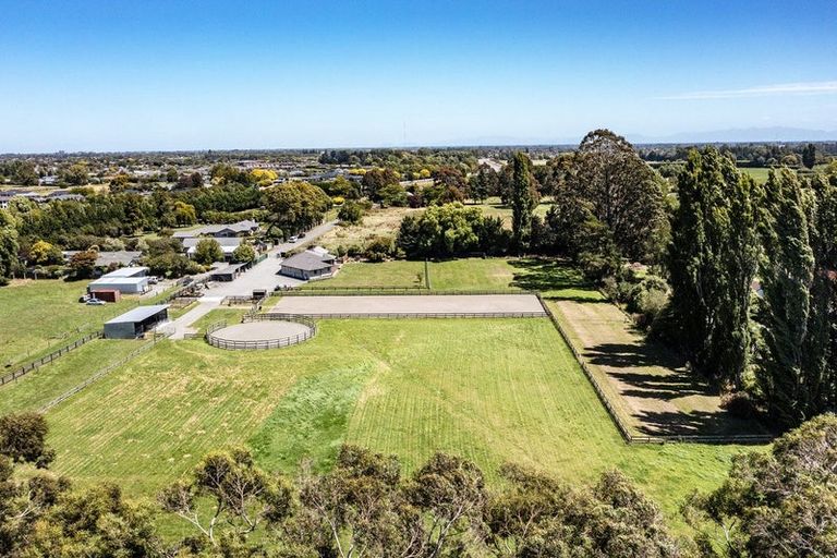 Photo of property in 33 Langes Road, Marshland, Christchurch, 8051