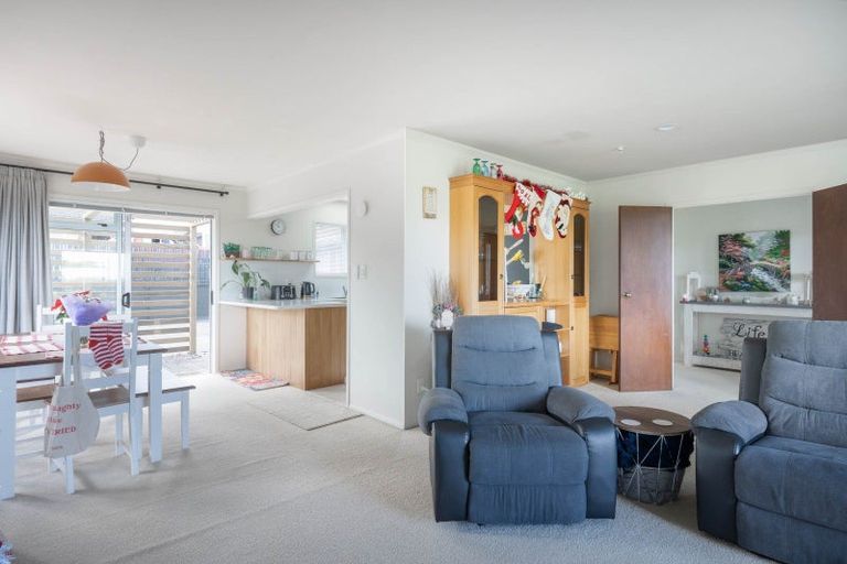 Photo of property in 1 Te Hatepe Avenue, Taupo, 3330