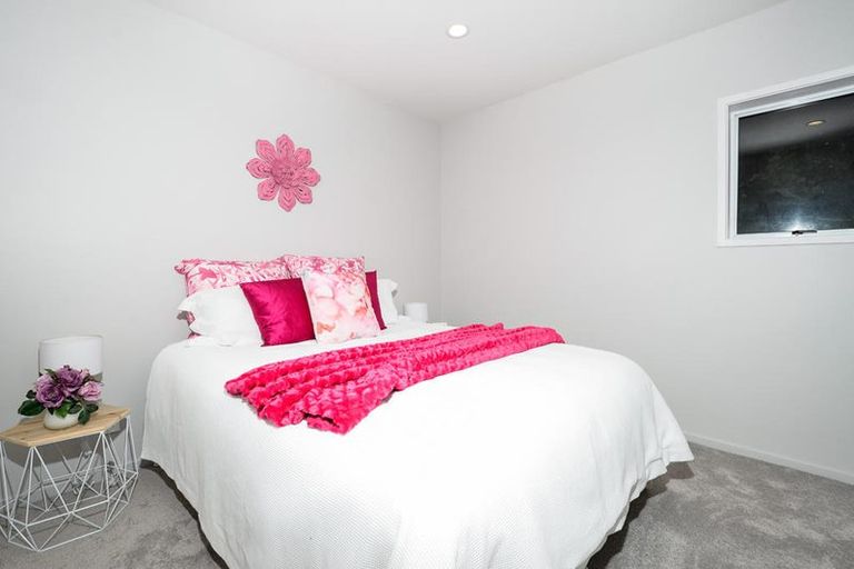 Photo of property in 4 Mescal Street, Massey, Auckland, 0614