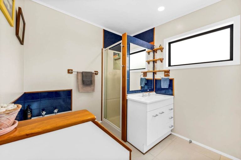 Photo of property in 10 Fourth View Avenue, Beachlands, Auckland, 2018