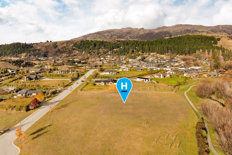 Photo of property in 19 Harris Place, Luggate, Wanaka, 9383