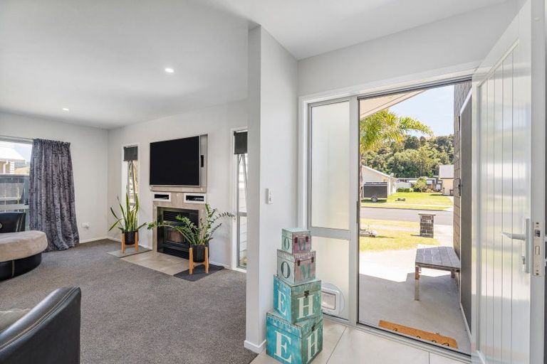 Photo of property in 338 Cook Drive, Whitianga, 3510