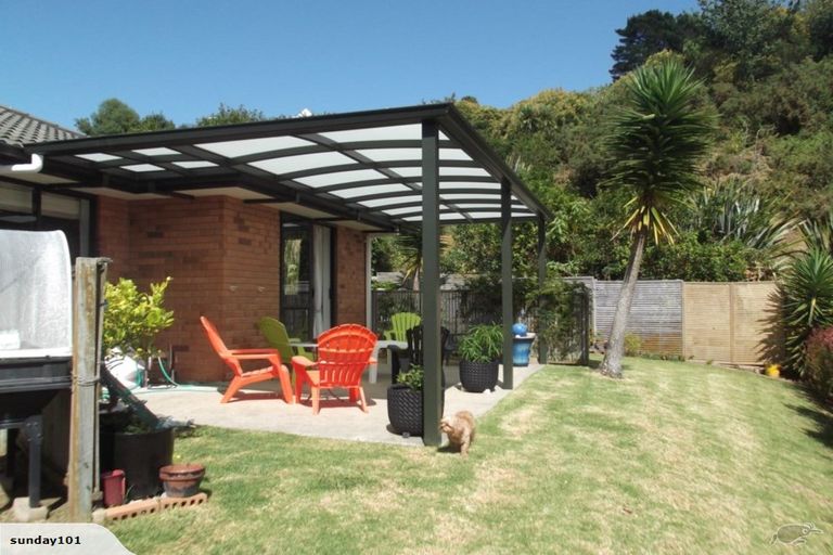 Photo of property in 32 Bateleur Close, Welcome Bay, Tauranga, 3112