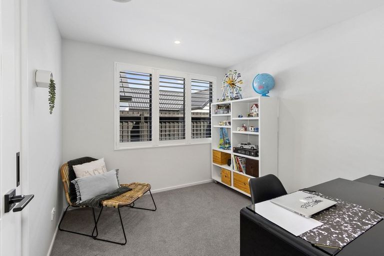 Photo of property in 15 Luxembourg Crescent, Halswell, Christchurch, 8025