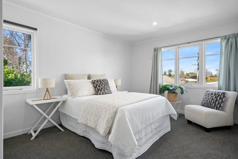 Photo of property in 98 Williams Street, Cambridge, 3434