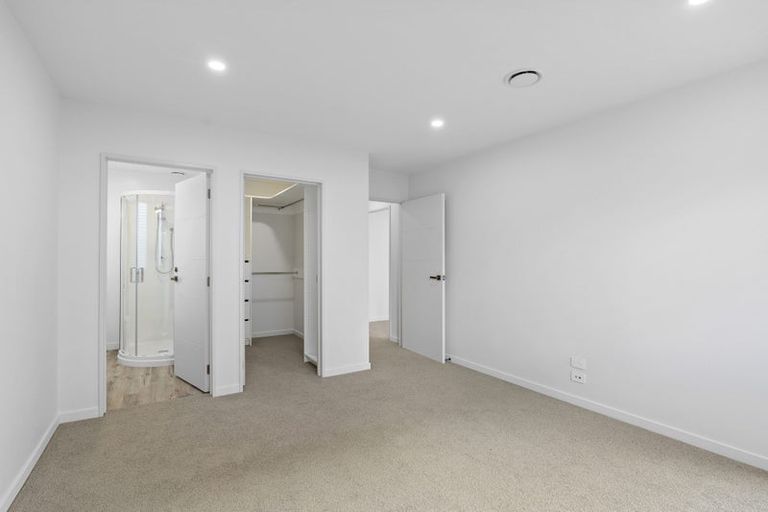 Photo of property in 27 Kakapo Lane, Redwood, Christchurch, 8051