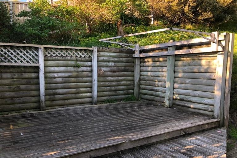 Photo of property in 10 Tullamore Way, Johnsonville, Wellington, 6037