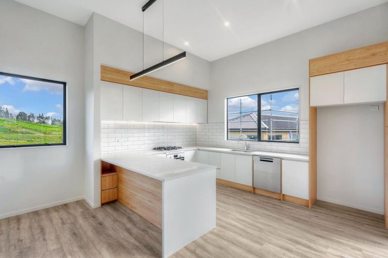 Photo of property in 44 Kapehu Road, Silverdale, 0932