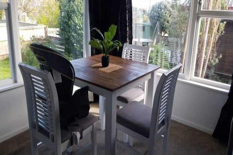 Photo of property in 3/3 Opua Street, Belmont, Auckland, 0622