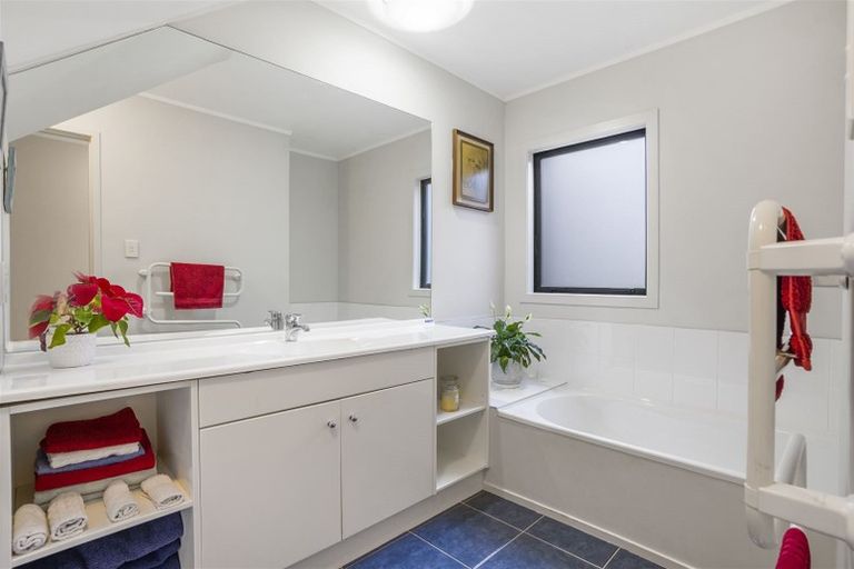 Photo of property in 18 Janome Place, Bucklands Beach, Auckland, 2014