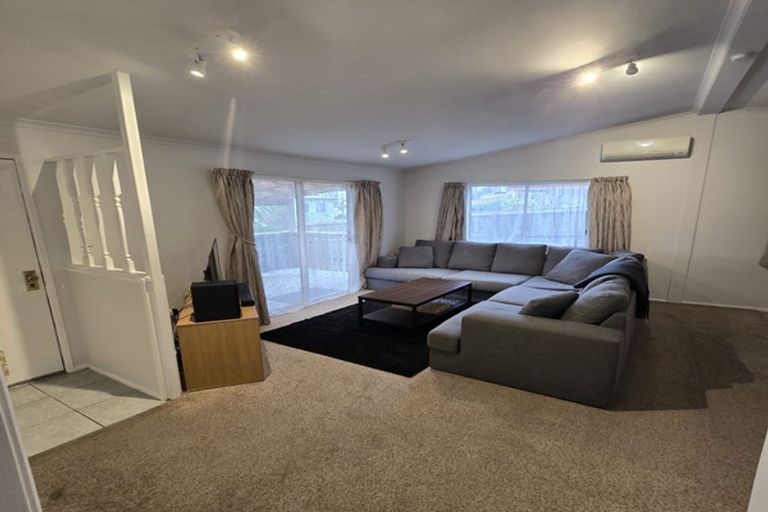 Photo of property in 12 Ranch Avenue, Beach Haven, Auckland, 0626