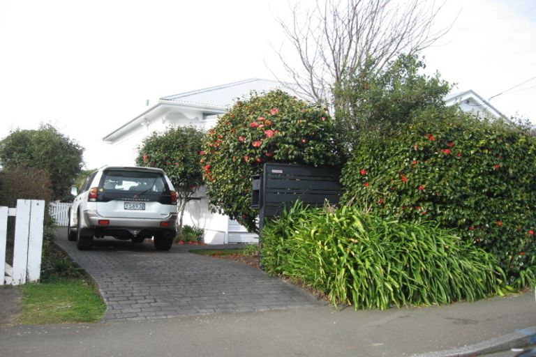 Photo of property in 17 Beauchamp Street, Karori, Wellington, 6012