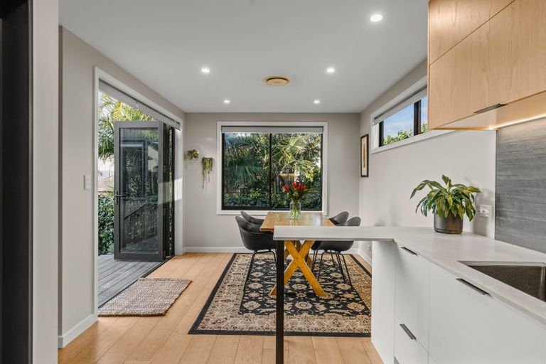 Photo of property in 67 Oceanview Road, Mount Maunganui, 3116