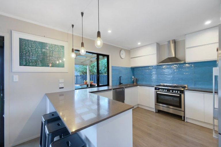 Photo of property in 219 Chartwell Avenue, Whangamata, 3620