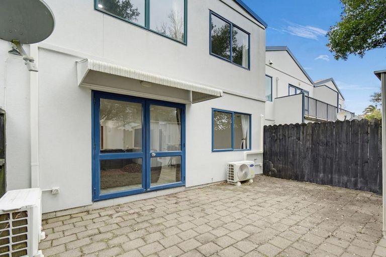 Photo of property in 373/71 Fernhill Way, Oteha, Auckland, 0632