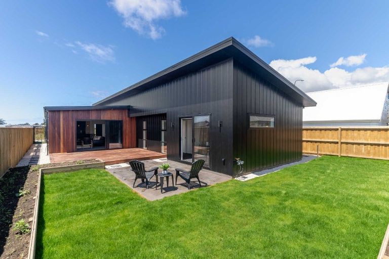 Photo of property in 3 Higgins Street, Woodend, 7610